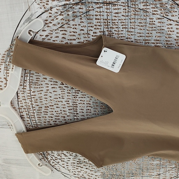 New FREE PEOPLE Tan V-Neck Bodysuit Small - Picture 3 of 16
